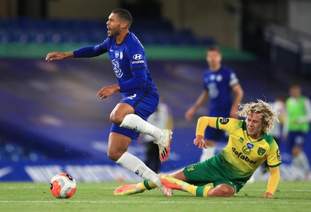 队友传球后 队友传球后